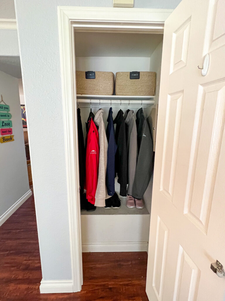 Declutter the coat closet @eightdayshomeorganization